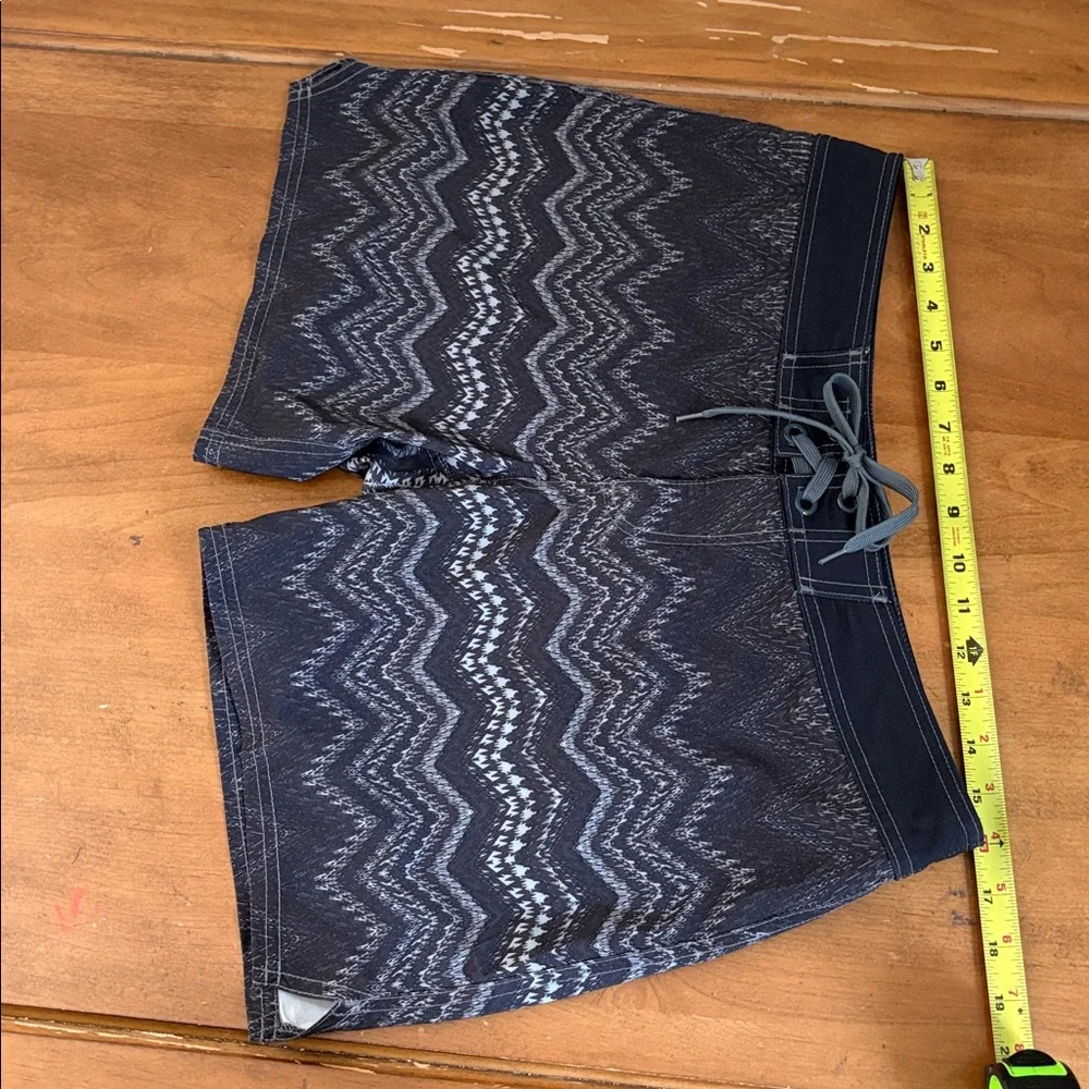 Prana Charcoal Grey Women’s Swim Shorts Size Medium